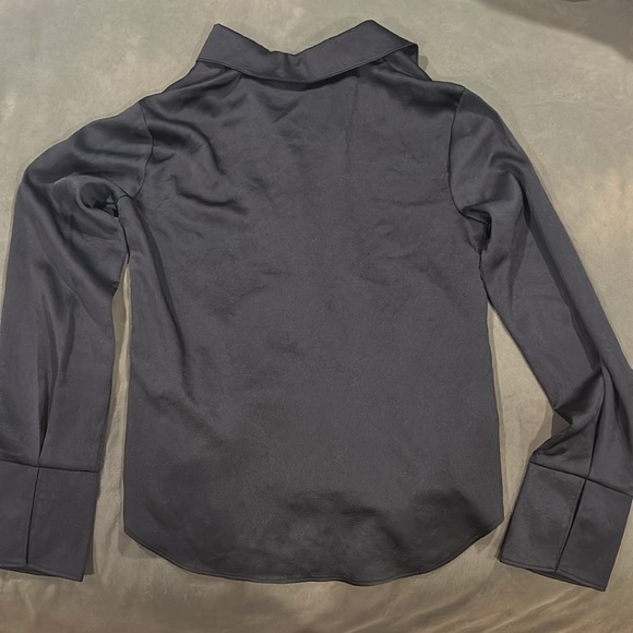 Size small Wild Fable silk bow tie blouse - Picture 8 of 8